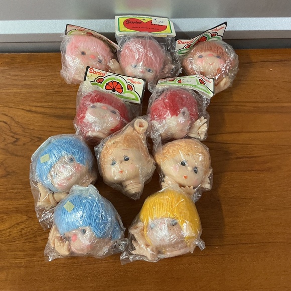 Darice Craft Supplies Doll Head And Hands Red Yellow Blue Lot Of 10 - Picture 1 of 5